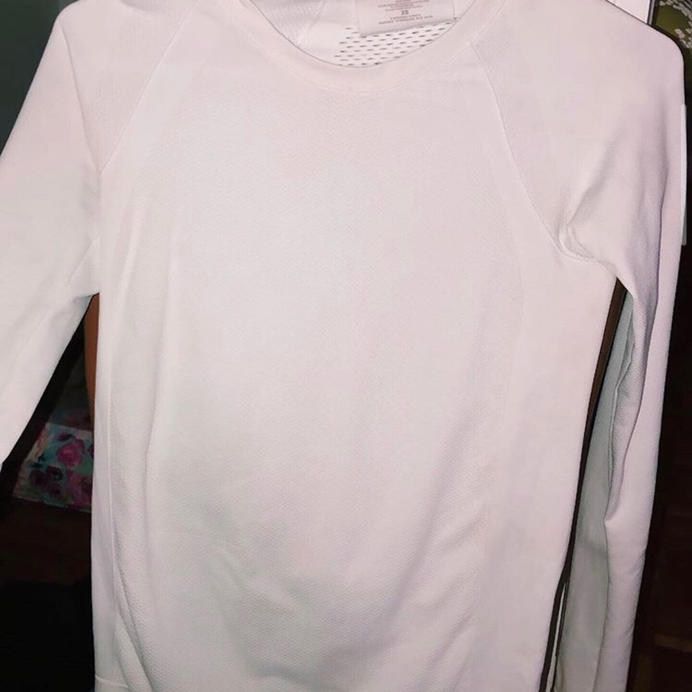 athletic shirt